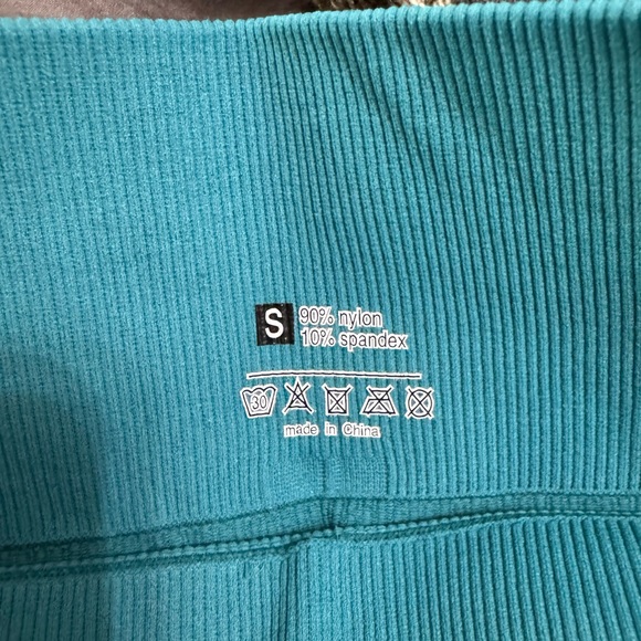 Workout Set - Picture 2 of 6